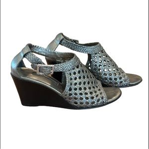 Brighton pewter colored basket weave wedges size 7.
